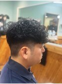 刈り上げパーマ×フェードスタイル