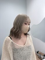 ウタリ(utari)&nbsp;ミスティーシルバー【難波 桜川/ケアブリーチ】