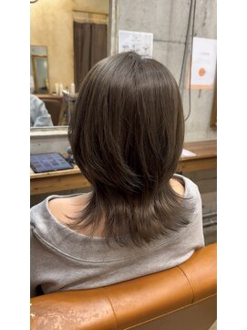 レイヤーウルフ/ミディアム/ブリーチカラー