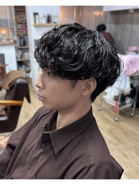 オムファミーユラグ(homme, famille raugh) シャドウパーマ