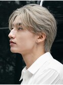 渋谷メンズブリーチカラーグレーアッシュカラーセンターパート