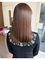 零秒女髪 千里丘店 ツヤ感溢れる上品ミディアムストレート美髪髪質改善艶髪艶感