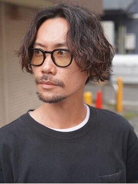 クオル キャスト 神戸三宮(QOL×cast) 大人男子の波巻きパーマ