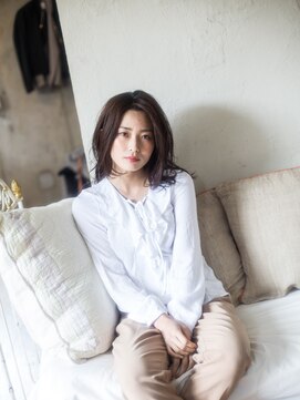 アマリス(Amaris) ラフに動くユルウェーブ20代/30代/40代/庭瀬