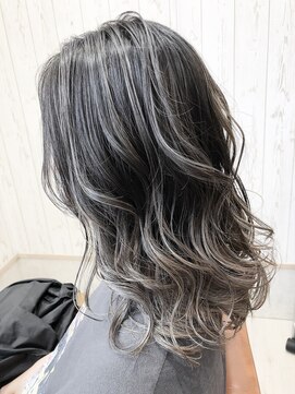 ルアナ(LUANA) グラデハイライトカラー