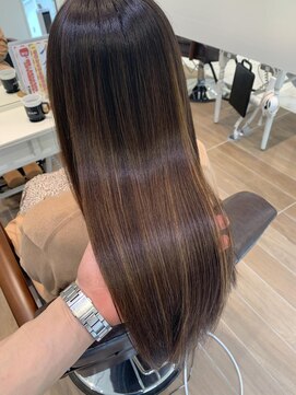 ミリア 茅ヶ崎店(Mirea) 【ナチュラルハイライト】白髪染め