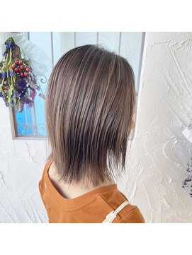 ディーズヘアー(D'z hair) ナチュラルベージュ