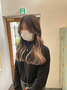 ログ オモテサンドウ(L.O.G OMOTESANDO) 『インナーカラーエクステ』自然な仕上がり 10代20代 表参道