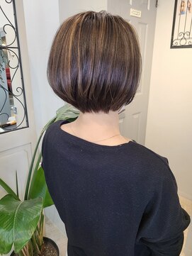 ヘア ケア ディエイチケー(HAIR CARE DHK) お洒落ミニボブ