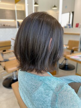 ビオラバイフーガ 綱島(Viola by FUGA) 透明感×こなれヘア/アッシュ20代30代40代50代