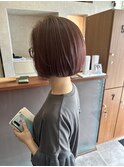 ピンクブラウン　切りっぱなしボブ