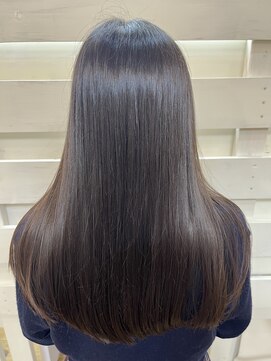 ヘアーアンドメイク ブルーム ジェイアール茨木駅前店(Hair&Make BLOOM) 【h&m Bloom】　ナチュラルストレート