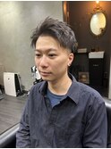 さわやかアップバングの大人ツーブロックショート