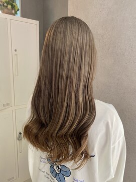 アーティ(aaty) ミルクティーカラー