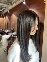 レイリー(LAiLy)&nbsp;遊びのあるダークカラー