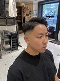 七三分け サイドパート スキンフェードカット
