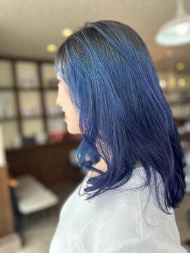 クロエ バイ ラヴィズム 新津店(CLOE by LUVISM) ネオンカラー