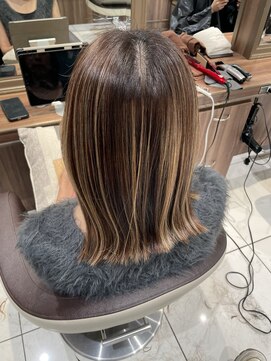 アッシュ 茗荷谷店(Ash) 白髪ぼかし