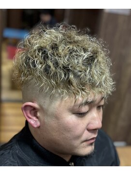 ピシャッとニ代目銀二郎 金髪ツイスト