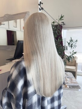 マカロンコワフュールドウシワカマル(macaron coiffure de ushiwakamaru) White color