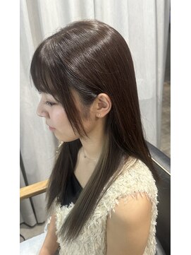 リア(Li'a) インナーカラー+ケアブリーチ+ホワイトベージュ