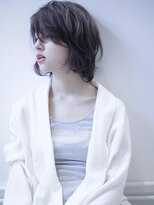 ココ 本八幡(KOKO)&nbsp;黒髪クラゲヘアーオリーブグレー小顔ココアベージュショート