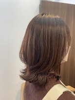 リノ 金山(Rino) デザインカラー/レイヤーカット/ウェットヘア/オリーブベージュ