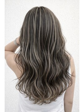 名東区　ハイライト　白髪ぼかし　透明感カラー　ミルクティー