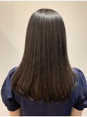 ナチュラル艶髪ロングヘア