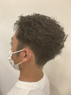 ナディアバイカリス(Nadia by charis) 刈り上げ|ショート|ツーブロック