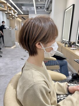 ロンドプロフィール 浦和(Lond profil) Lond.海気　丸みショート　耳掛け　前髪