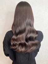 春カラーにおすすめ☆ショコラアッシュ×美髪ロングヘア