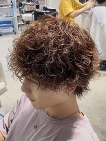 オーシャントーキョー(OCEAN TOKYO)&nbsp;スパイラルパーマツーブロックラウンドマッシュメンズヘア無造作