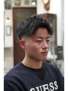 グランクラブ(GRANCLUB) カット　パーマ　フェード　シェービング　ヘッドスパ