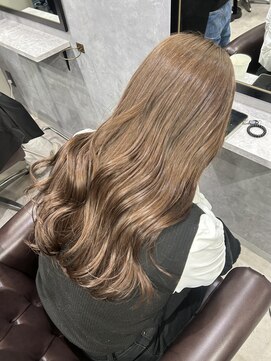 グラッジ 池袋(GLADGE) ミルクティーブラウン ベージュ ハイトーン 初カラー