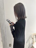 ヨーク(YOKE)&nbsp;YOKE ぱつっとボブ外ハネボブ結べるボブアッシュグレージュ