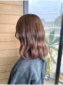 コーラルベージュ