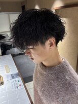 ウォルト(walt)&nbsp;Eiji_縦落ちツイストスパイラルパーマ