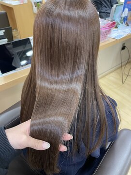 ソラ(SORA) 潤艶ベージュ