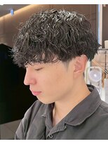 グロップ 町田(GLOP)&nbsp;無造作束感メンズ波巻きパーマ