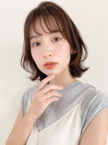トゥーナ 表参道(tona)&nbsp;ミディアムレイヤー、外ハネボブ、グレージュ、脱白髪染め☆