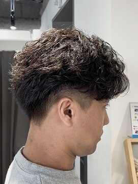 ドーバー 中野(Dover) 夏にオススメ！長持ちする無造作フェザーパーマ◎