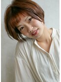 インナーカラー×オレンジブラウン×耳だしショートボブ/20代