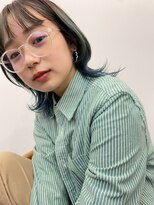 ローウェ 渋谷(Louwe)&nbsp;ミディアムウルフインナーカラーくすみブルー/Aラインボブ[渋谷]