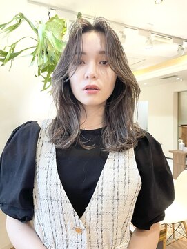 ノラキチジョウジ(NORA KICHIJOJI) #オルチャン#ウルフレイヤーカット#くびれヘアくびれミディ#望月