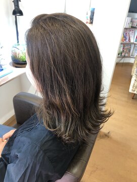 ユイマール(YUIMARL) アッシュカラー