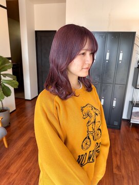 スリーバイザサロン(THREE by the salon) ラベンダーピンク