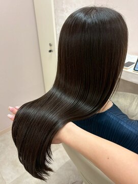 オリーブグレージュカラー 透明感カラー 髪質改善 縮毛矯正 20代