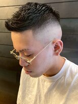 ディスイズバーバーフォース(THIS IS BARBER 4th)&nbsp;スキンフェード モヒカン ベリーショート バーバー 短髪 20代