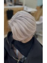 コア 新宿(CORE)&nbsp;ホワイトブロンドマッシュ